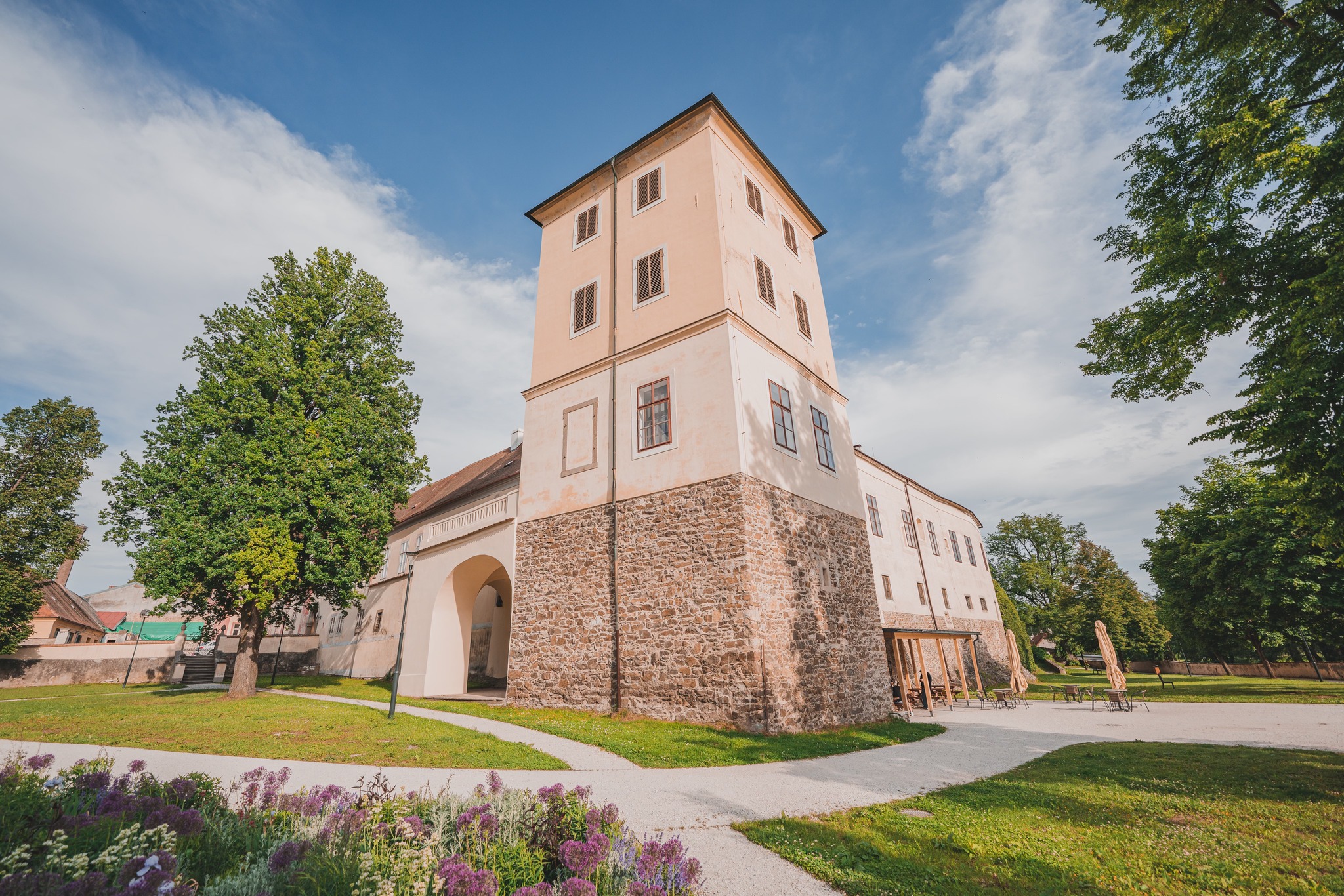 Zámky podhůří Šumavy